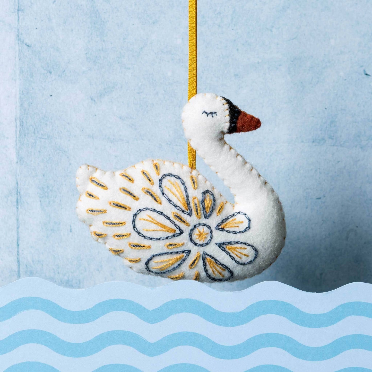 DIY sykit | Svan i ullfilt