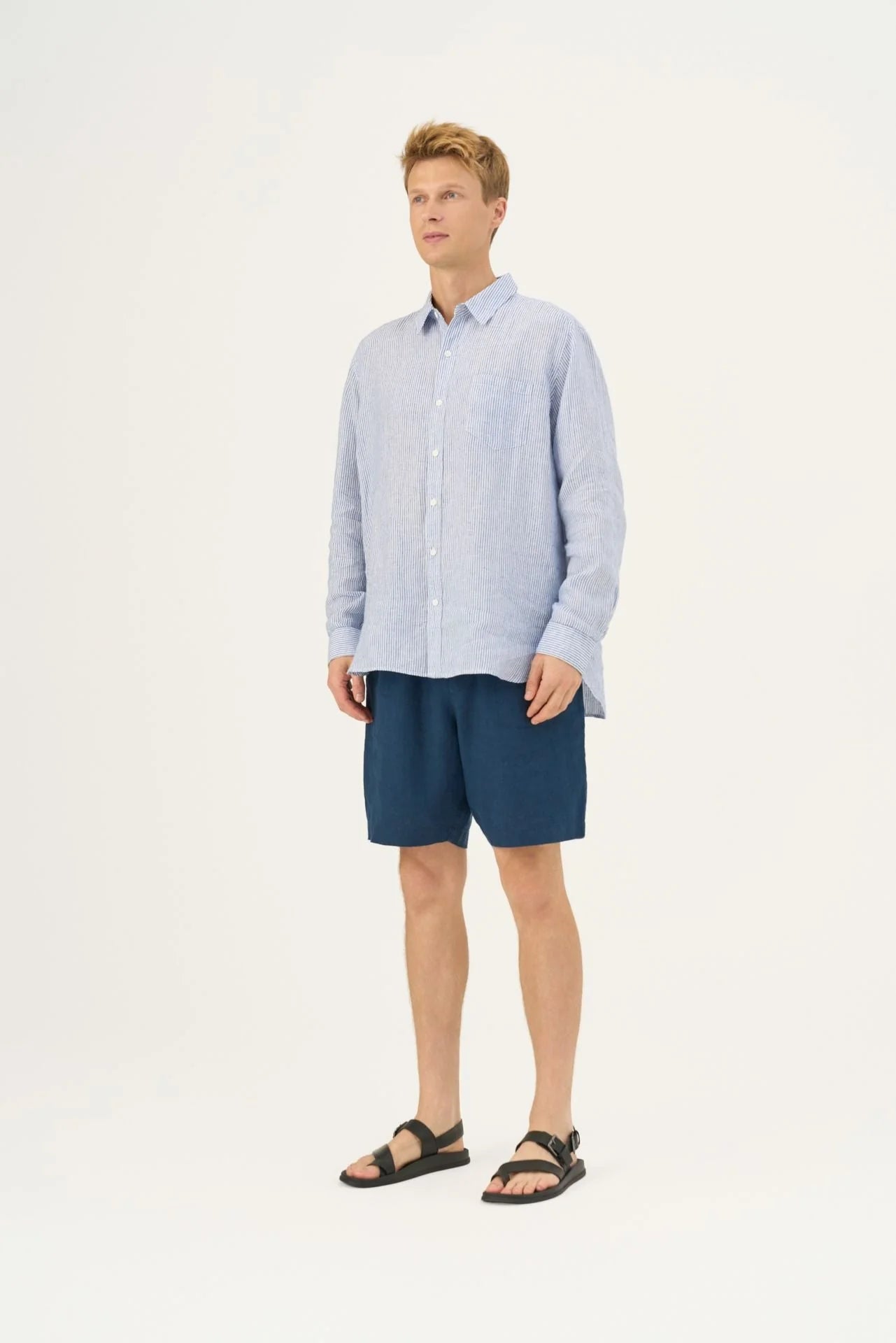 Linneskjorta, unisex (Blue Whte Stripes)