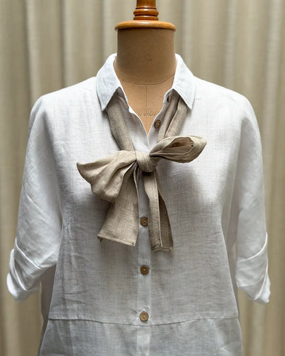 En smal linnebeige scarfs 