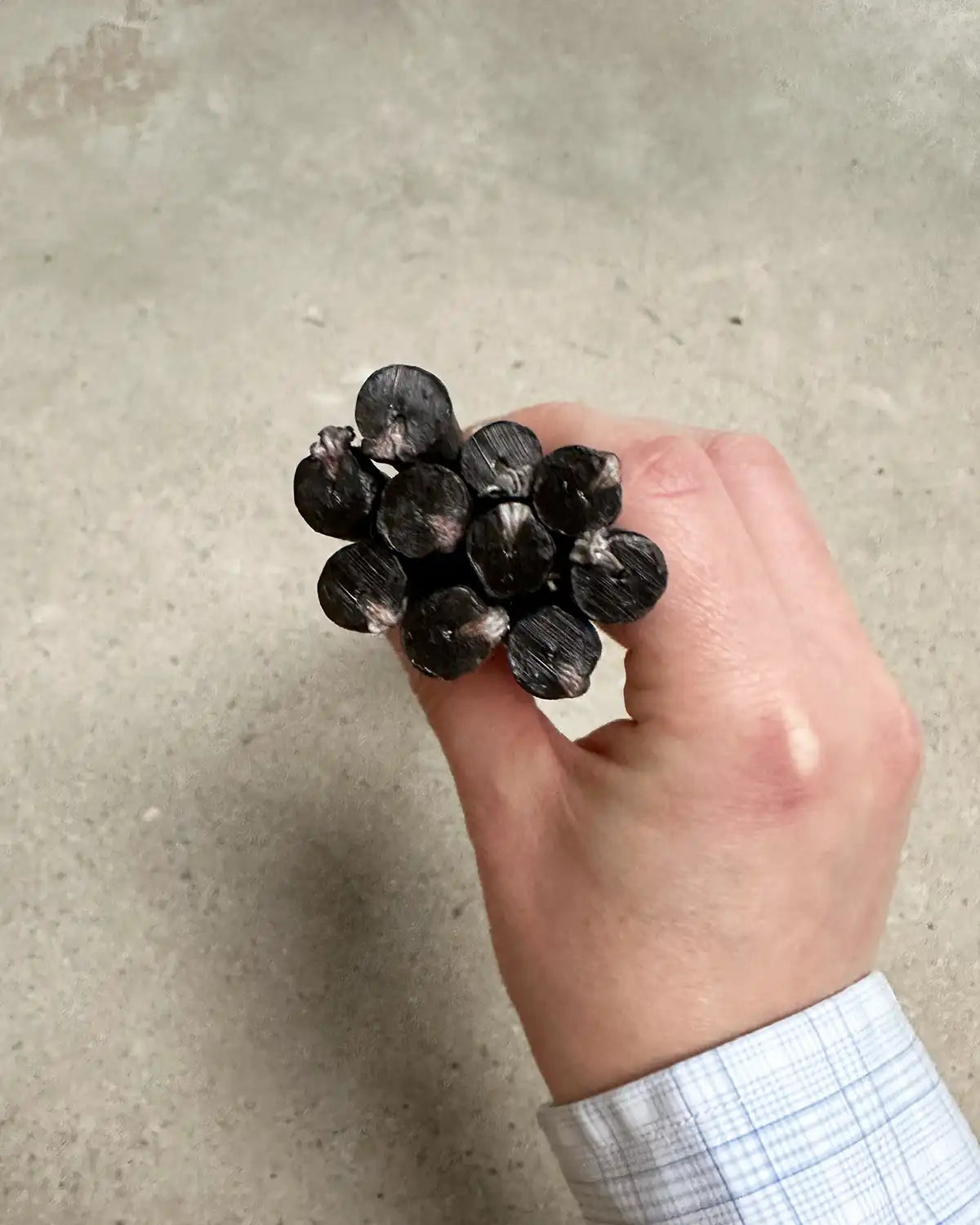 Svarta bivax ljus.