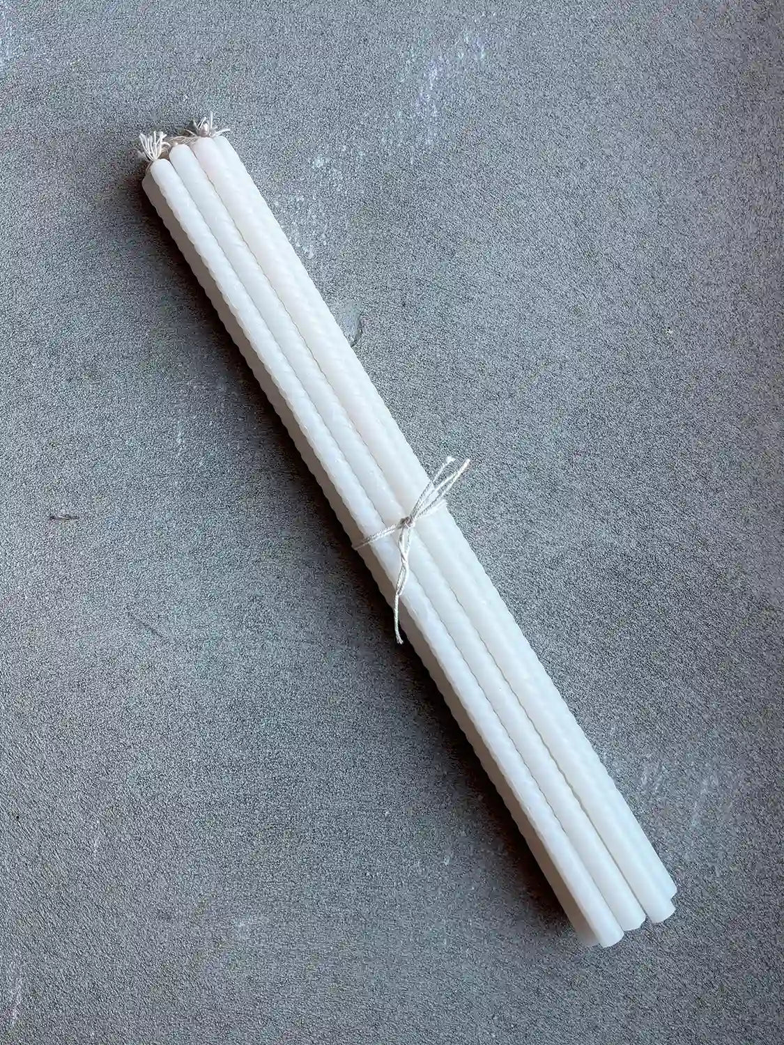 Vita tvinnade ljus